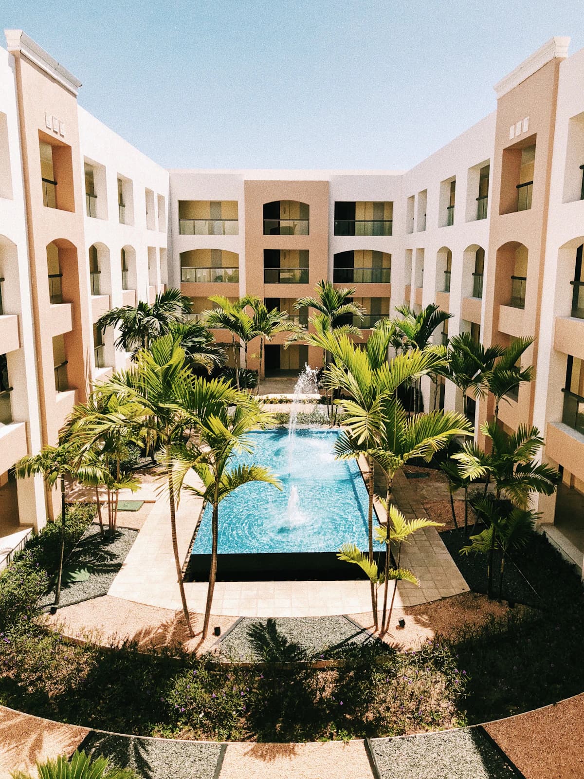 Coralina Daylight Club